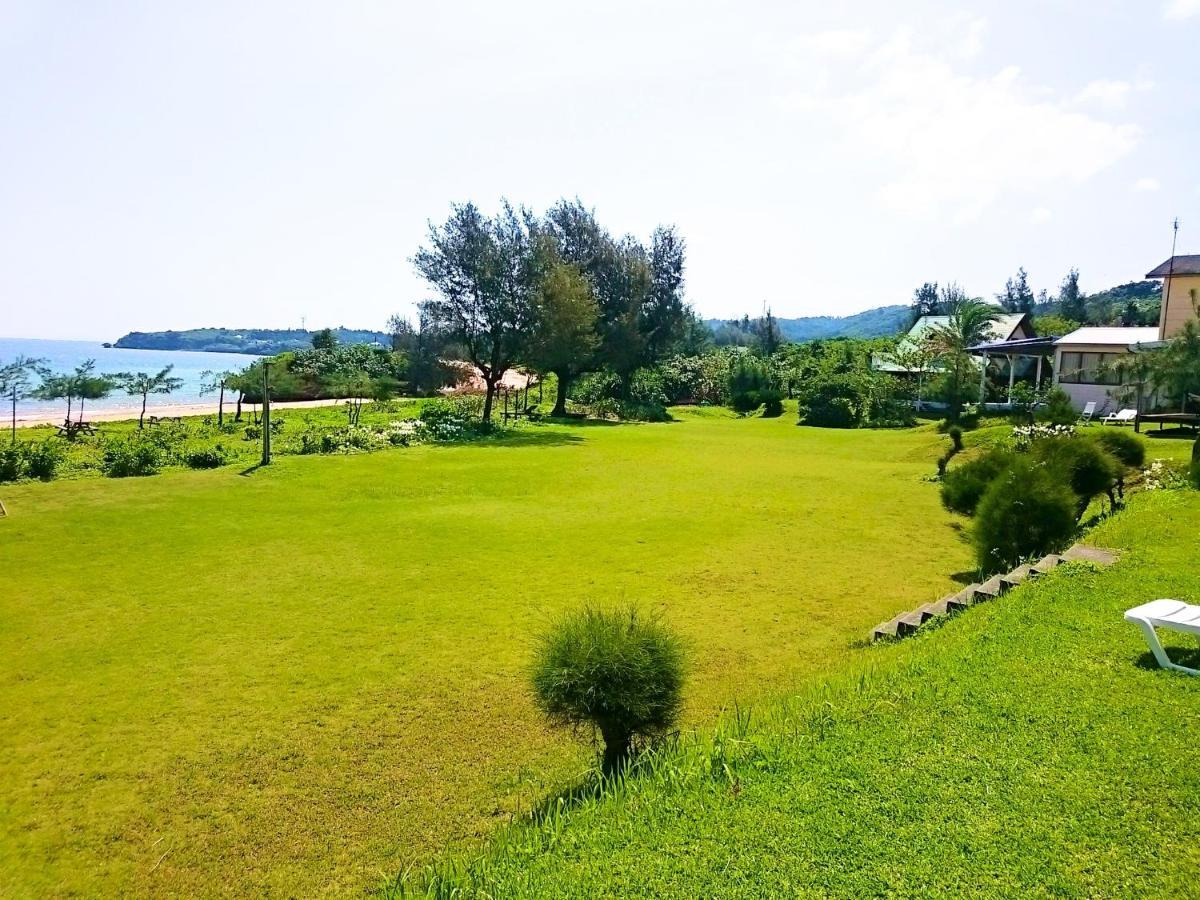 Garden Beach House Motobu Buitenkant foto